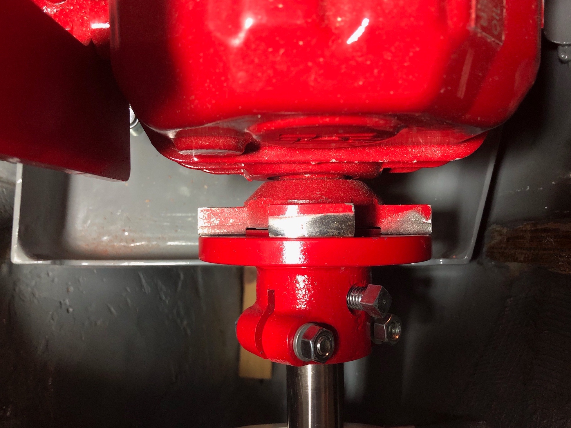 Align the flanges without the coupling.