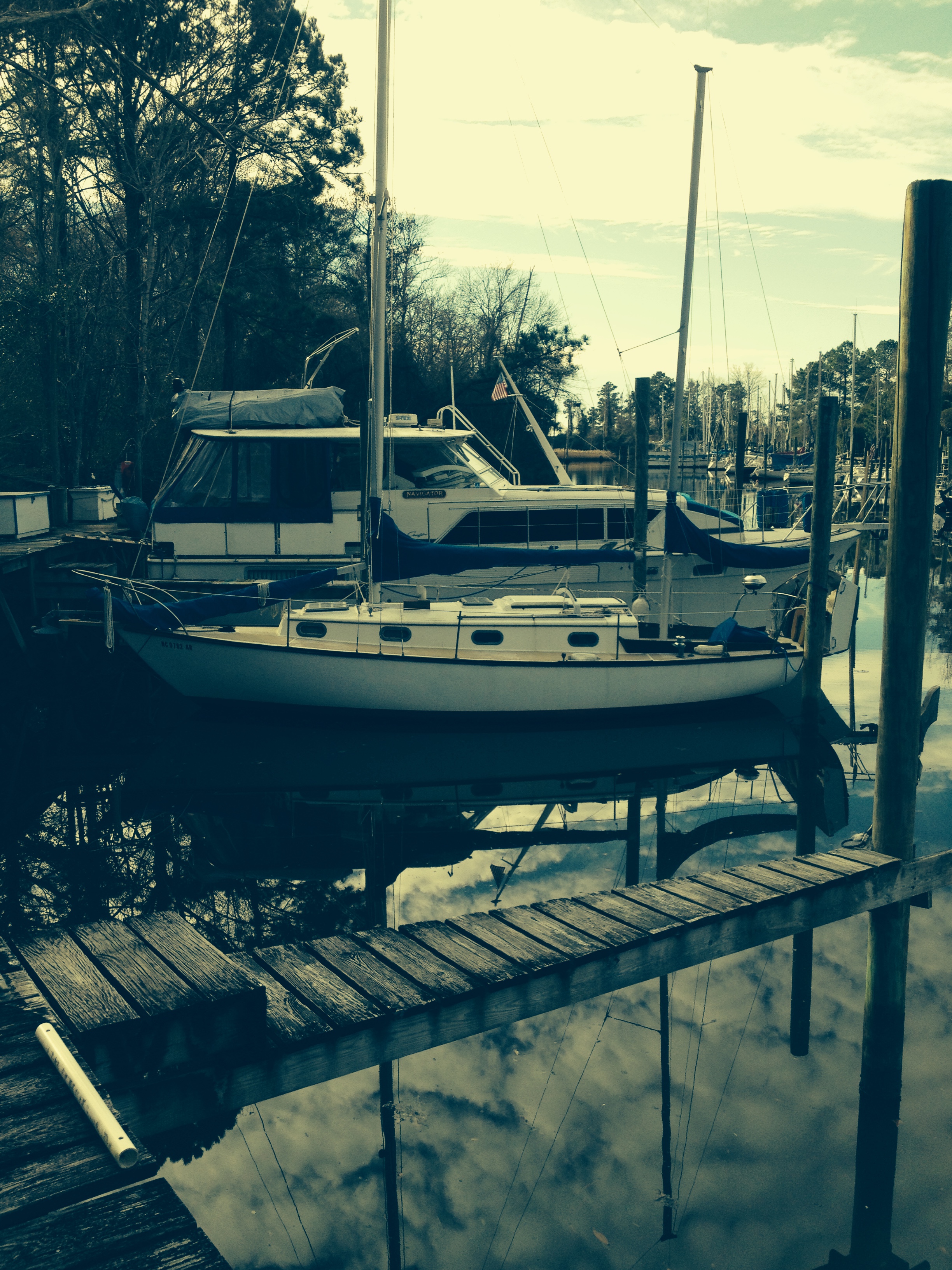 Cape Dory (30 Ketch) (1979).jpg