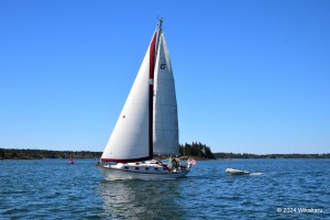 Astarte sails past Cross Island in Fox Islands Thorofare, Maine