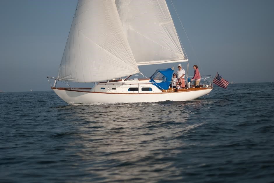 starbuck under sail.jpg