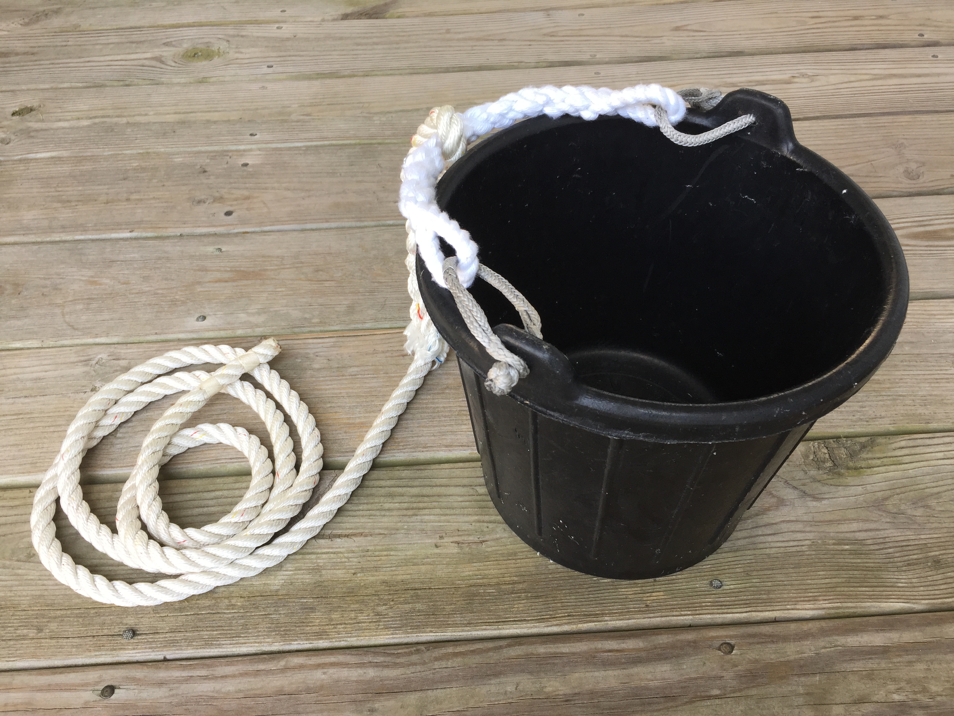 The improved bucket with dyneema shackles.